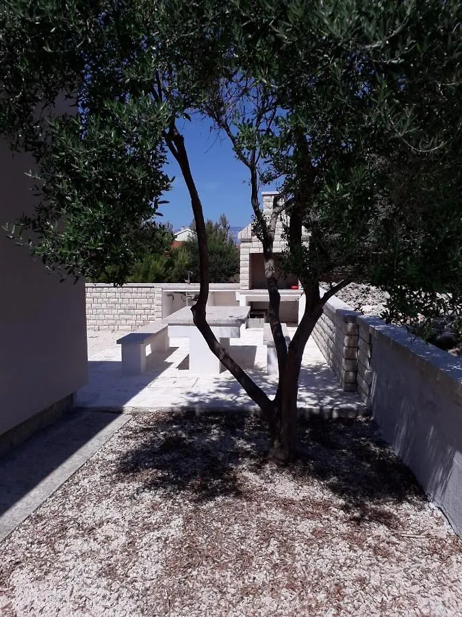 Holiday Home Vir 17694 Κροατία